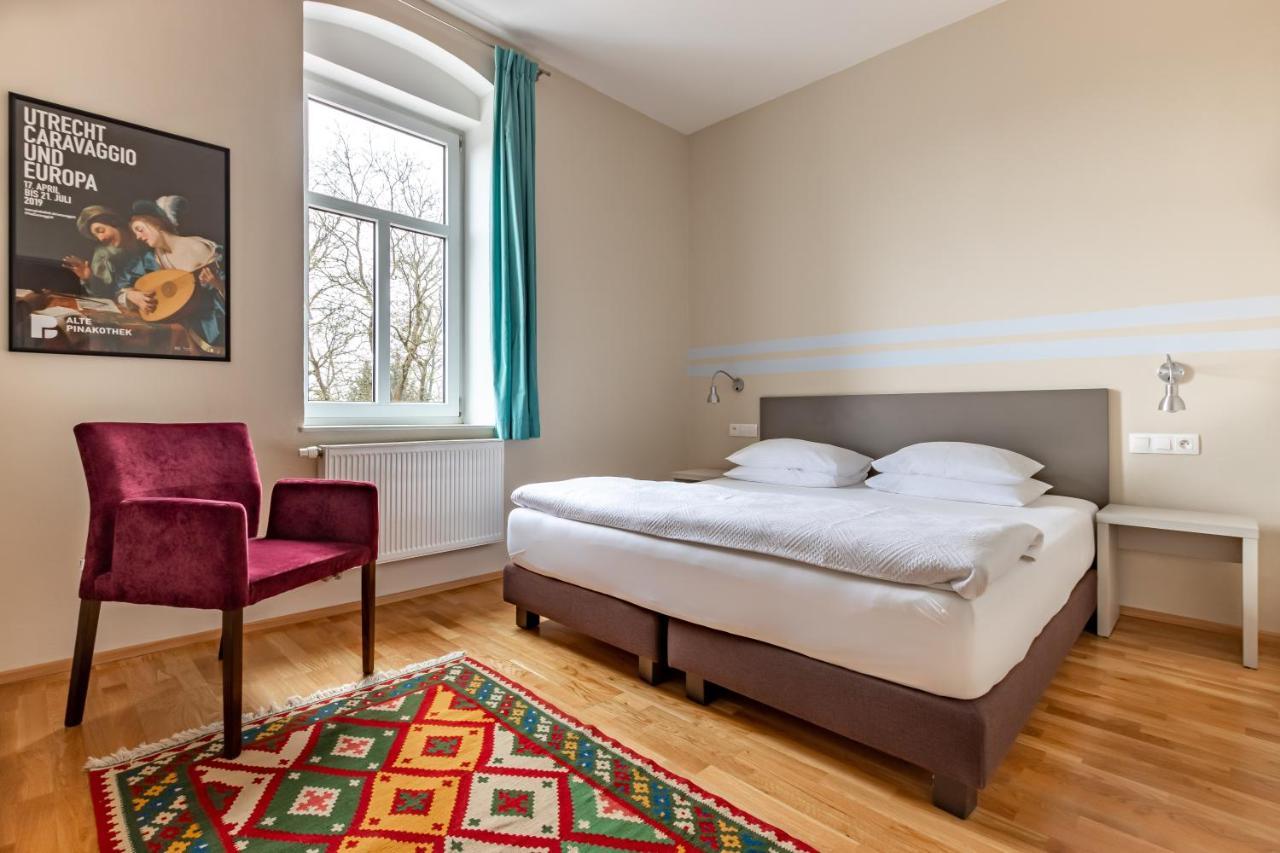 Hotel Boutique Swisshouse 4*